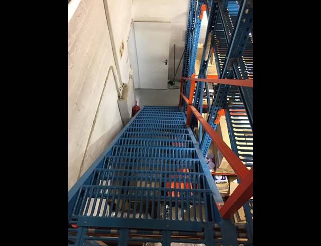 260M² FACTORY RENTED IN WESTLAKE
